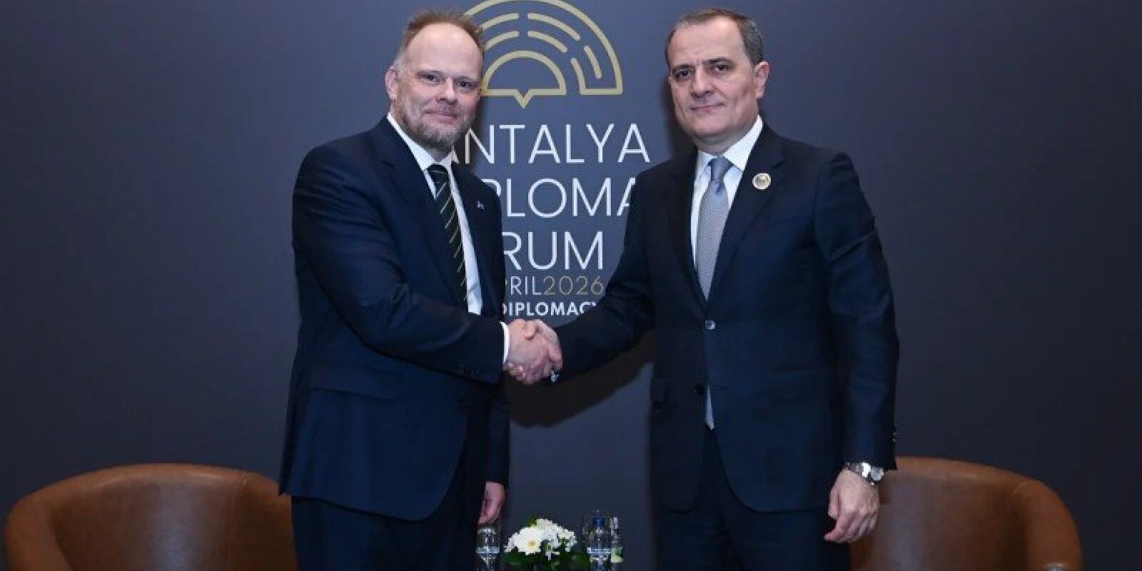 Bayramov NATO nümayəndəsi ilə sülh barədə danışdı