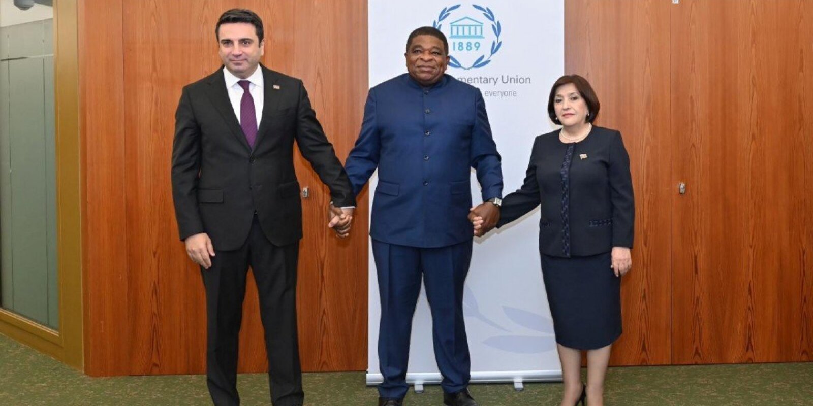 Simonyan Qafarovanı Ermənistana dəvət etdi
