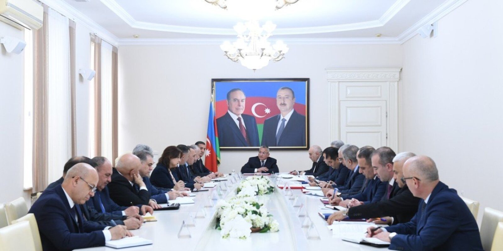 Rövşən Rzayev iclas keçirdi - Tapşırıqlar verdi