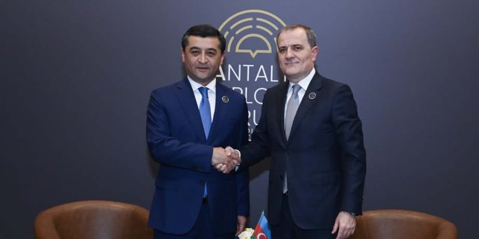 Azərbaycan-Özbəkistan əlaqələrinin dinamik inkişafından məmnunluq ifadə olunub