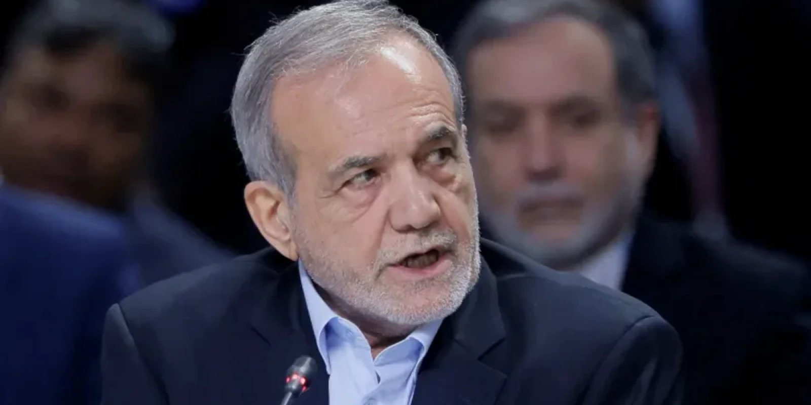 Pezeşkian Makronla telefonda nə danışıb?