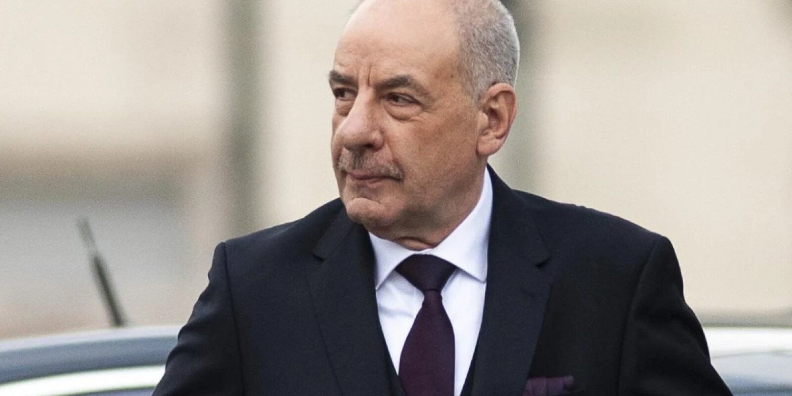 "Heç kim məni istefaya çağıra bilməz" - Macarıstan prezidenti